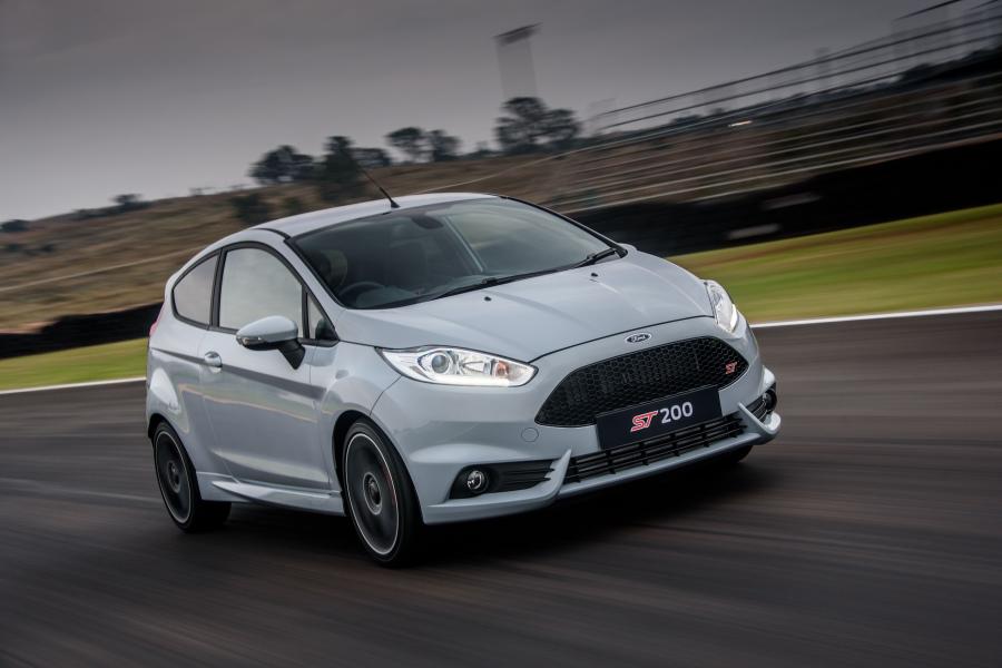  Ford Fiesta ST200 2017 года  (ZA) (фото 38 из 40)